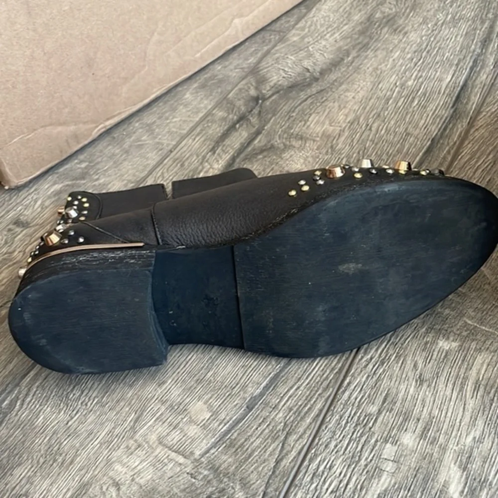 Modern vice shoes size 6 black shoes booties